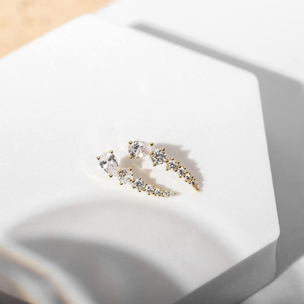 14K Gold Plated Cubic Zirconia Ear Crawler Stud Earrings for Women - Faux Diamon - Picture 3 of 5